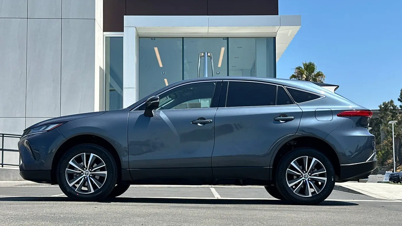 2023 Toyota Venza LE