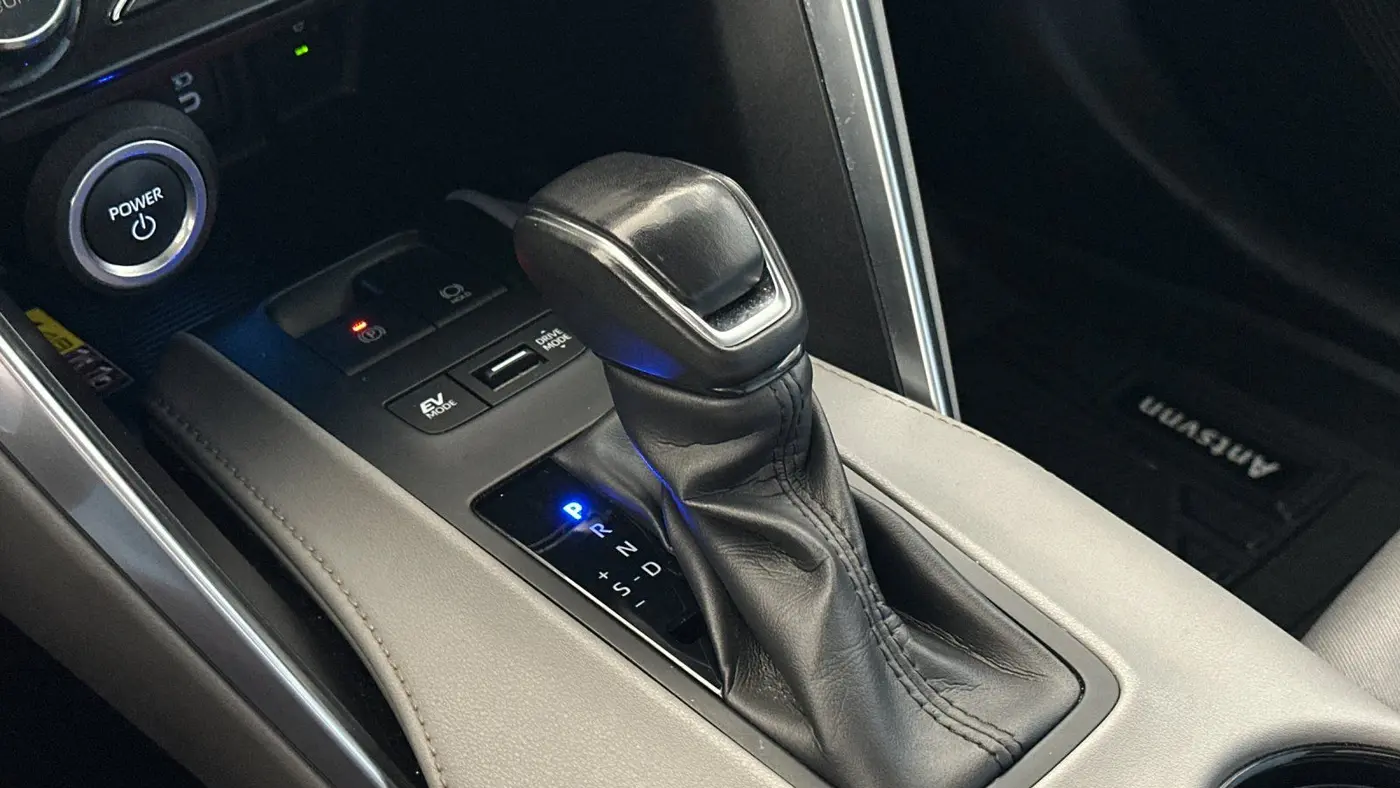 2023 Toyota Venza LE