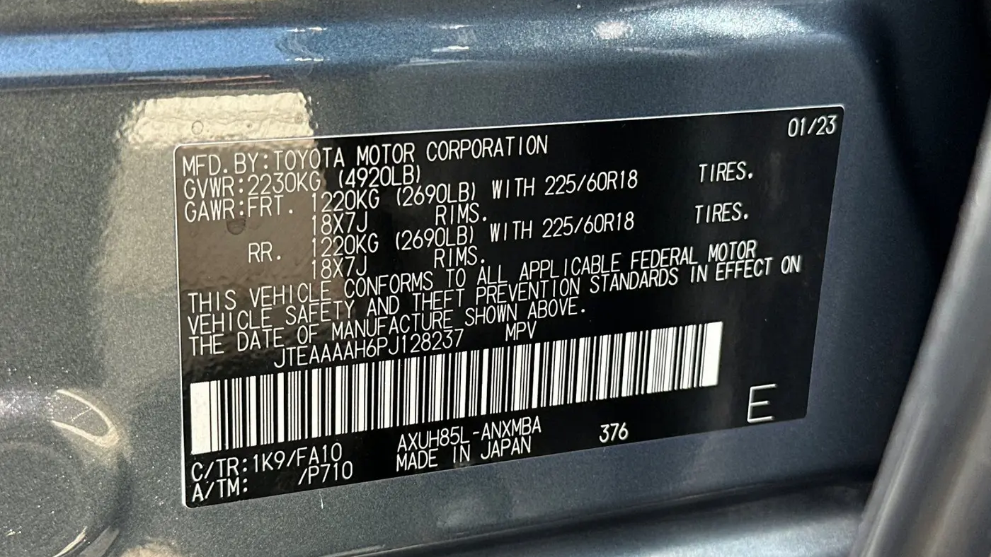 2023 Toyota Venza LE