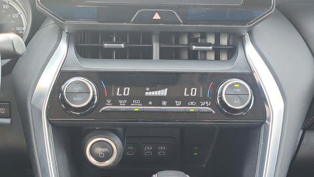 2023 Toyota Venza LE