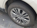 2023 Venza Thumbnail 9