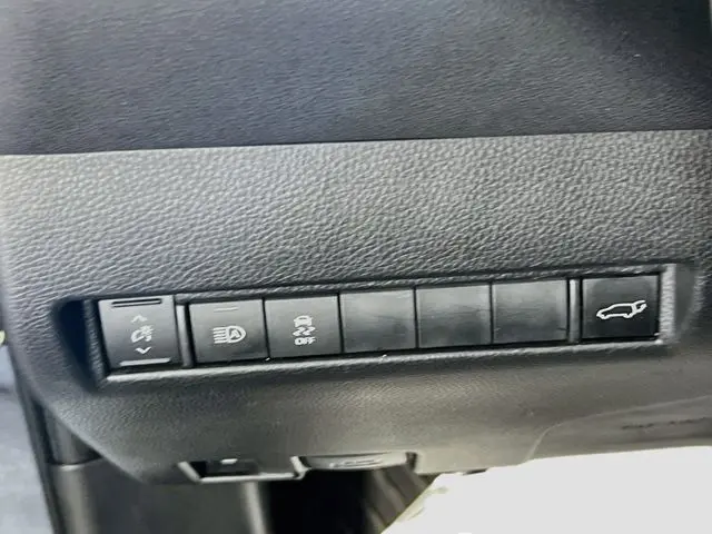 2023 Toyota Venza - $29,900