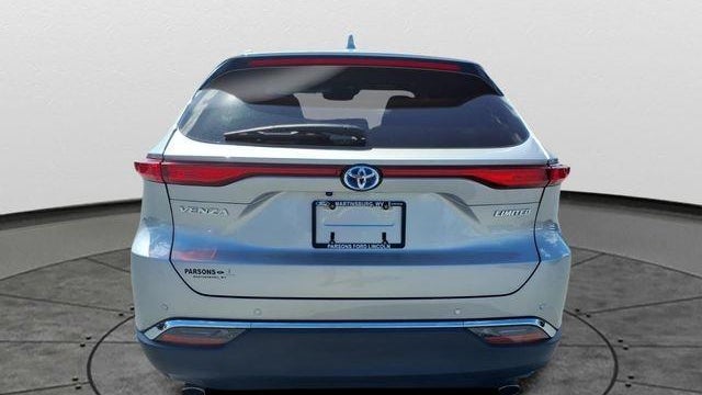 2023 Toyota Venza LE