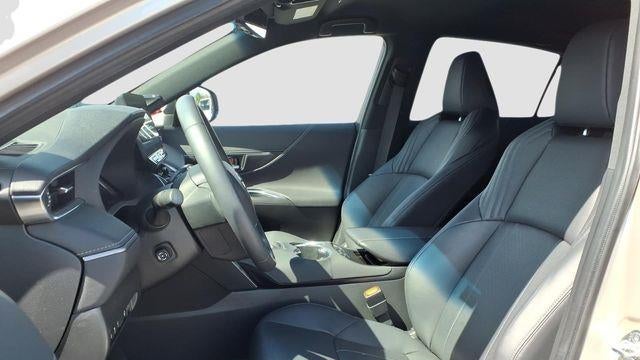 2023 Toyota Venza LE