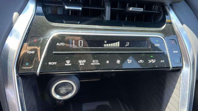 2023 Toyota Venza XLE