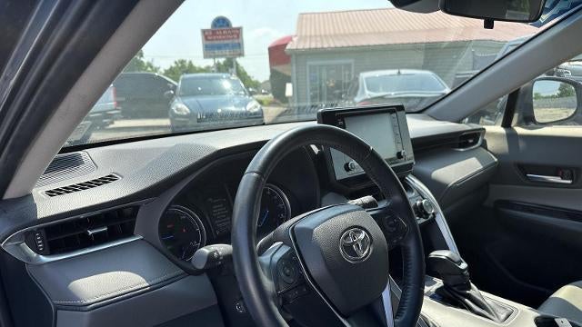 2022 Toyota Venza LE