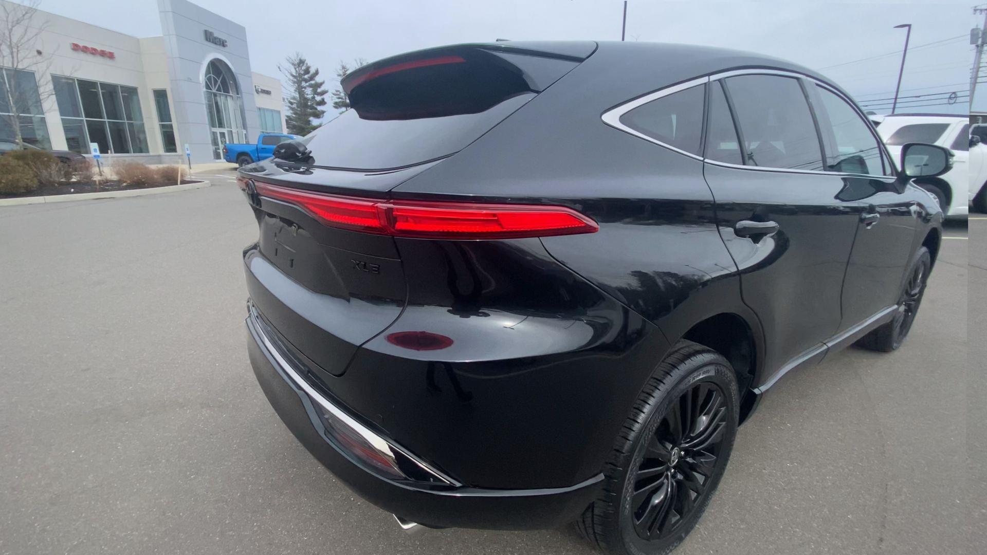 2024 Toyota Venza LE