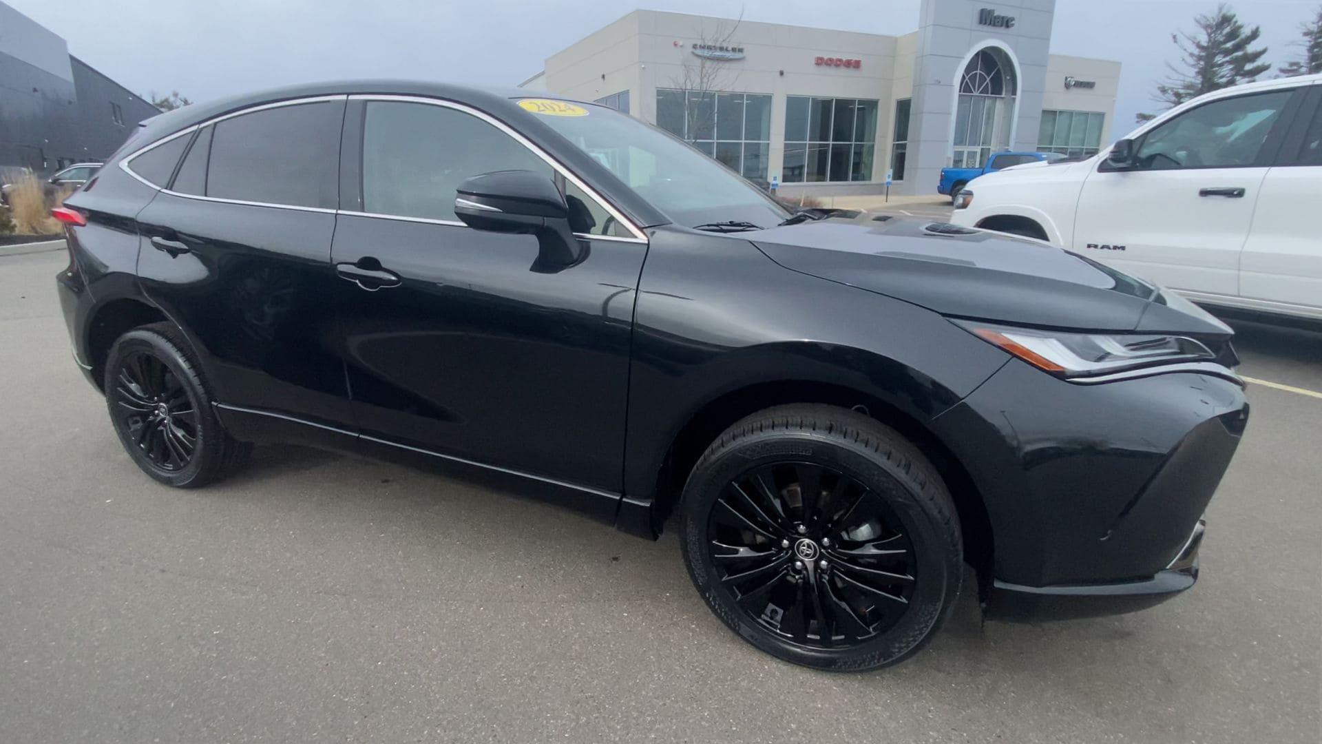 2024 Toyota Venza LE