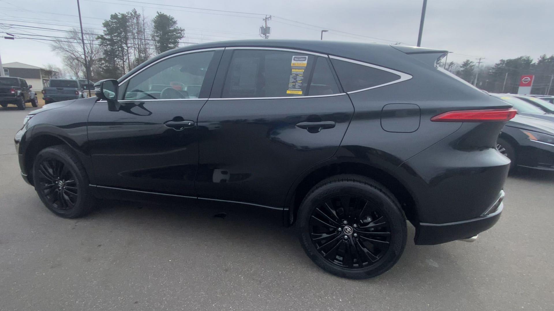 2024 Toyota Venza LE