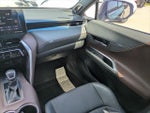2021 Venza Thumbnail 16