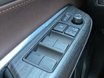 2021 Venza Thumbnail 25