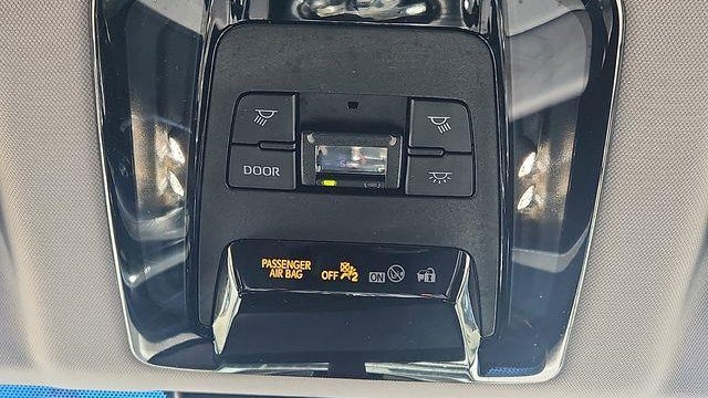 2023 Toyota Venza LE