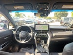 2023 Venza Thumbnail 16