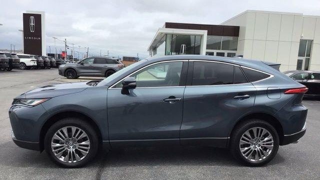 2024 Toyota Venza LE