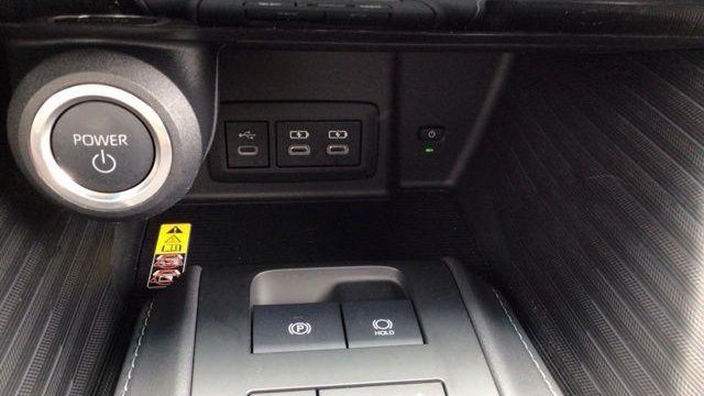 2024 Toyota Venza LE