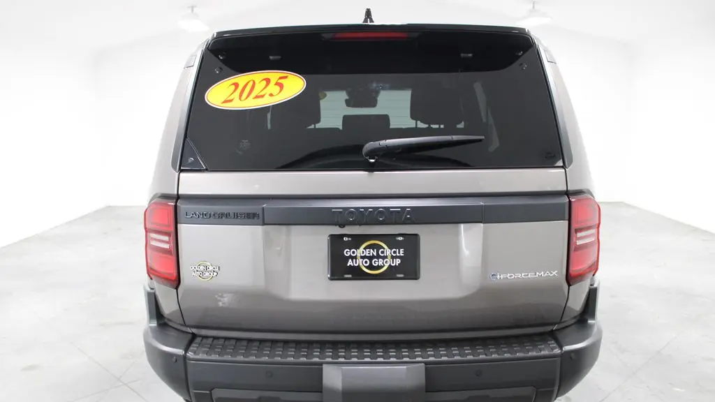 2025 Toyota Land Cruiser Base
