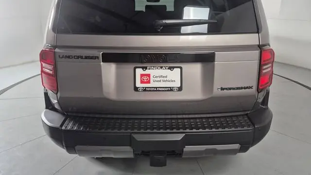2026 Toyota Land Cruiser Base
