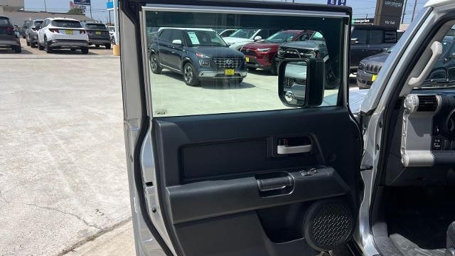 2007 Toyota FJ Cruiser Base