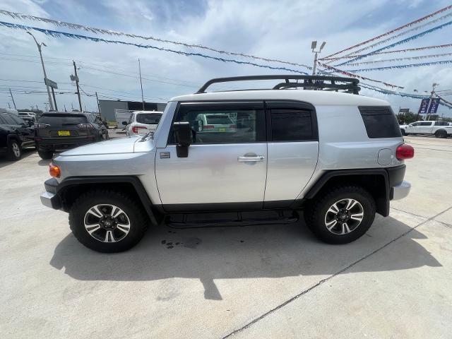 2007 Toyota FJ Cruiser - $14,777