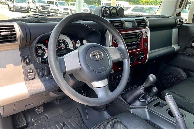 2008 Toyota FJ Cruiser - $12,400