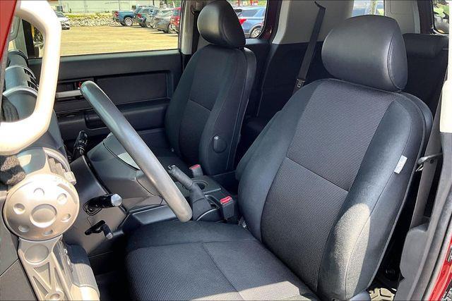 2008 Toyota FJ Cruiser - $12,400