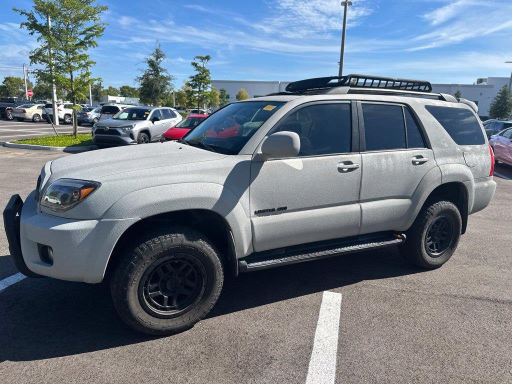 2009 Toyota 4Runner Limited — photo 1 of 12
