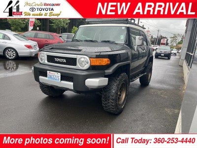 2014 Toyota FJ Cruiser 4X4 4DR SUV 6M