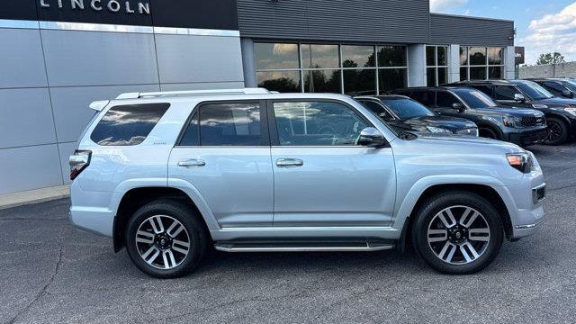 2020 Toyota 4Runner SR5