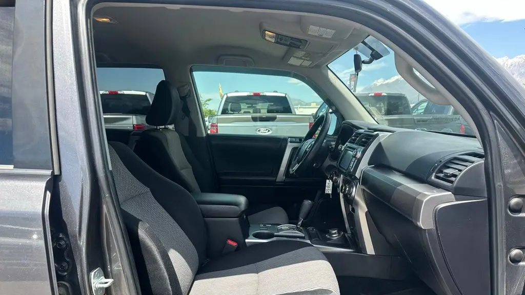 2017 Toyota 4Runner SR5