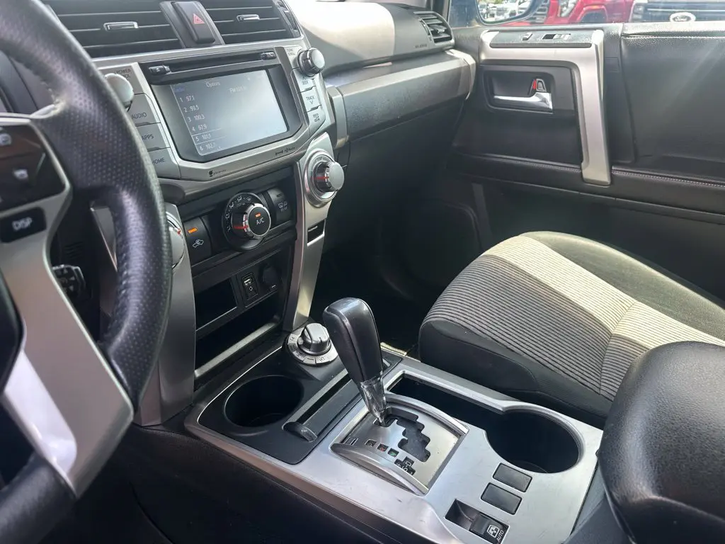 2017 Toyota 4Runner - $27,675