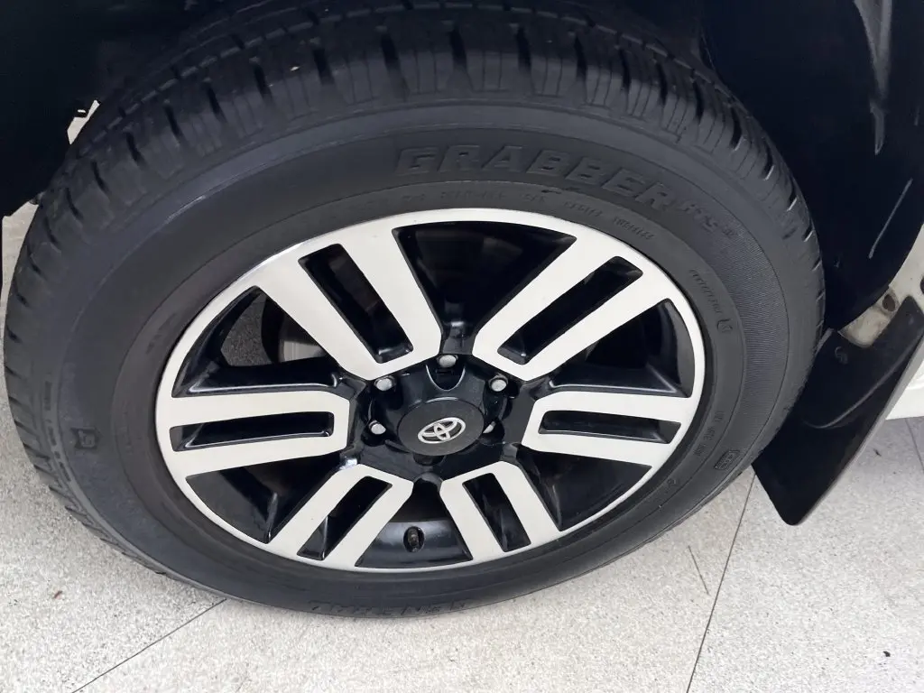 2018 Toyota 4Runner - $25,880