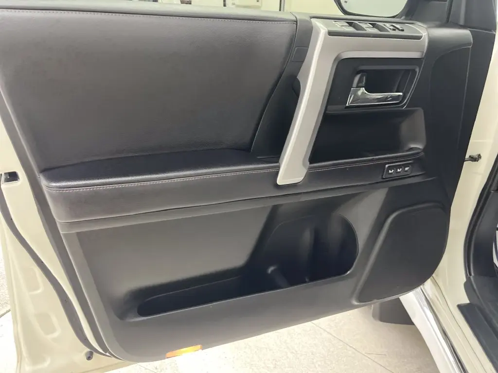 2018 Toyota 4Runner - $25,880