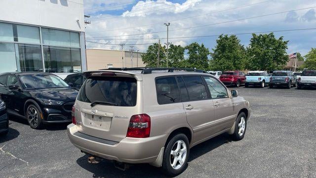 2004 Toyota Highlander Base