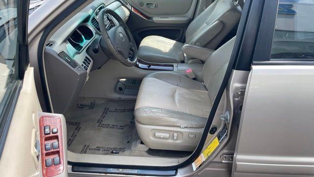 2004 Toyota Highlander Base
