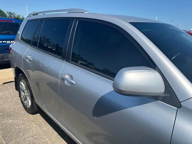 2008 Toyota Highlander - $4,680
