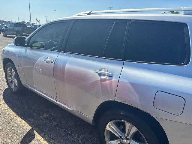 2008 Toyota Highlander - $4,680