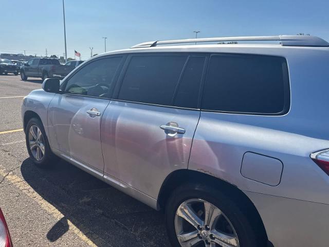 2008 Toyota Highlander - $4,680