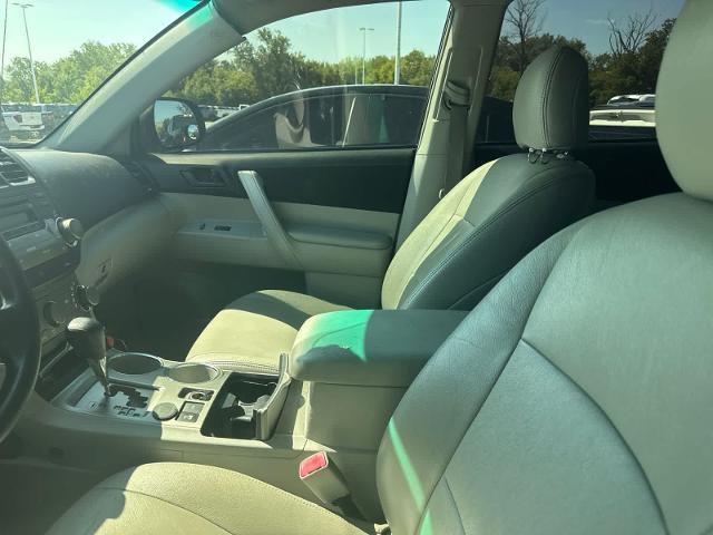 2008 Toyota Highlander - $4,680