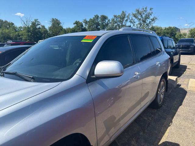 2008 Toyota Highlander - $4,680