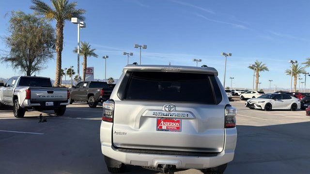 2022 Toyota 4Runner SR5
