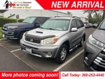 2005 RAV4 Thumbnail 1