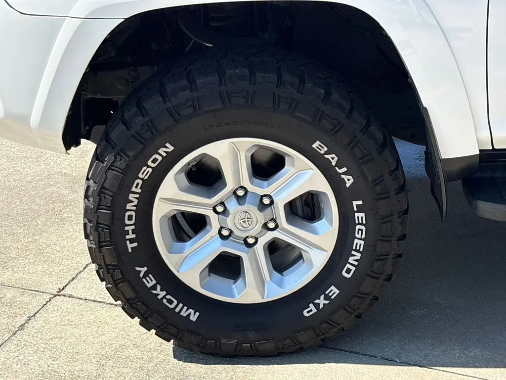 2021 Toyota 4Runner - $32,200