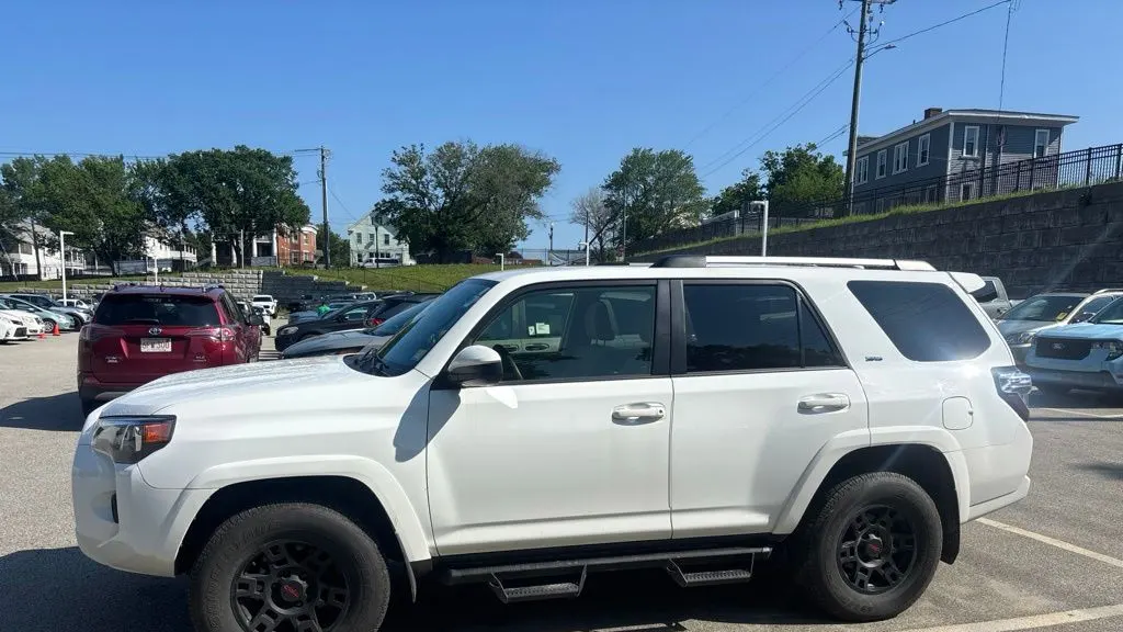 2023 Toyota 4Runner SR5