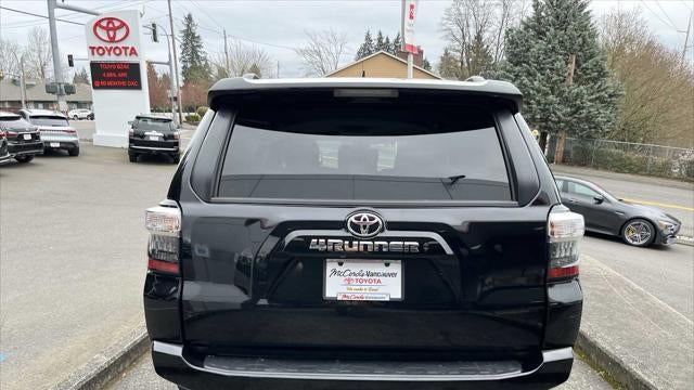 2024 Toyota 4Runner SR5