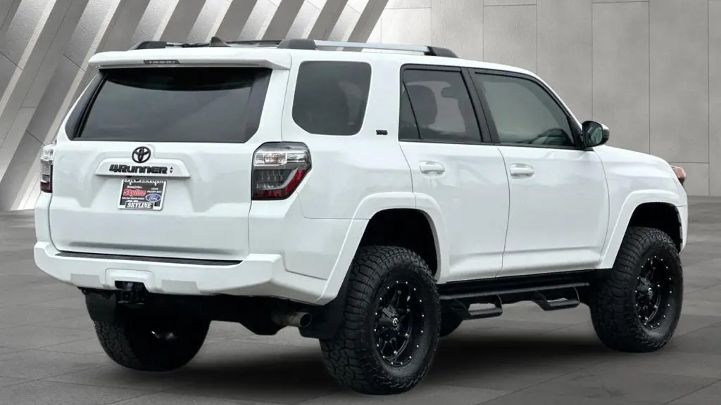 2021 Toyota 4Runner SR5