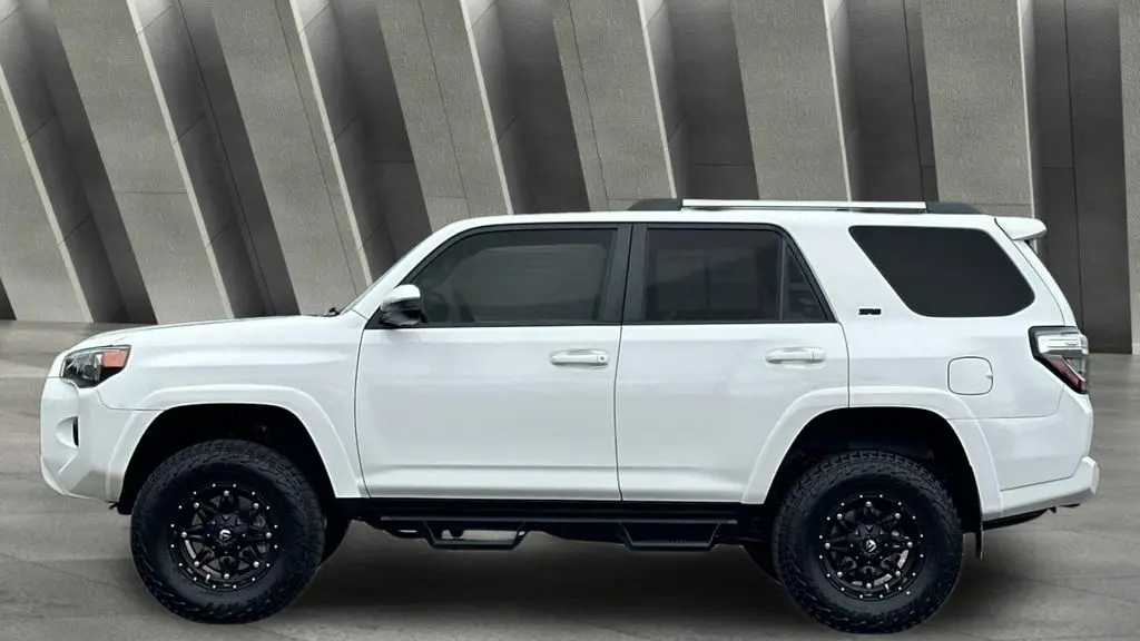 2021 Toyota 4Runner SR5