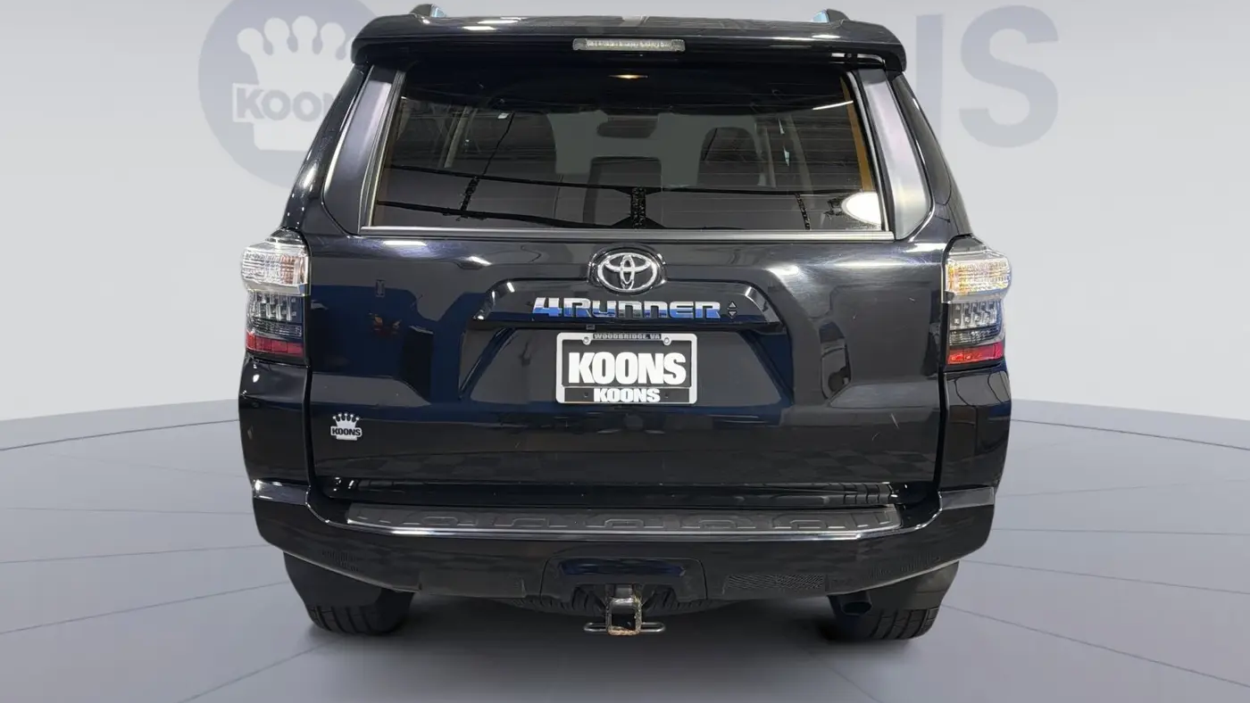 2022 Toyota 4Runner SR5