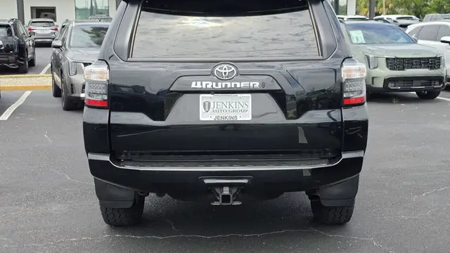 2022 Toyota 4Runner SR5