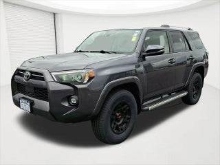 2021 Toyota 4Runner with Classic Silver Metallic Exterior