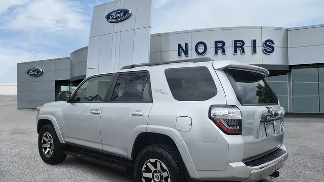 2024 Toyota 4Runner TRD Off-Road
